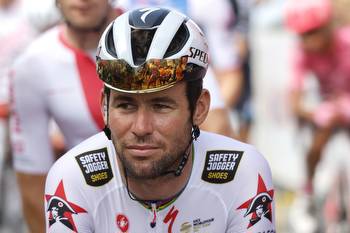 Mark Cavendish risks backlash after riding in team kit with drug cheat Lance Armstrong
