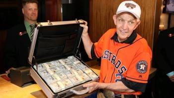 'Mattress Mack' places $3.5 million bet on Astros to win World Series