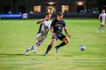 Men’s soccer season ends with loss in Patriot League quarterfinals, Kitromilides receives academic honors