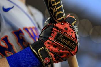 Mets reach agreement on extension with slugger