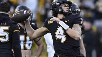 Miami (OH) vs. App State betting line, props, predictions: Without QB, RedHawks must lean on D in Cure Bowl