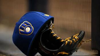 Milwaukee Brewers: 28-Man Opening Day Roster Prediction