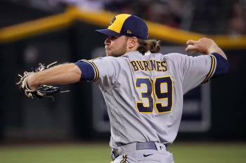 Milwaukee Brewers vs San Francisco Giants 9/8/22 MLB Doubleheader Picks, Predictions, Odds