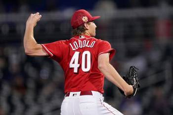 MLB futures predictions: Consider Nick Lodolo at these Cy Young odds