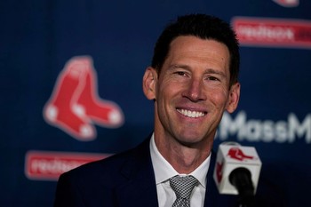 MLB Notebook: Winter Meetings offer Craig Breslow chance to get to work