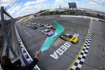 Nascar Signs New Official Fantasy Sports Partner