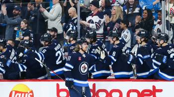 Nashville Predators at Winnipeg Jets odds, picks and predictions