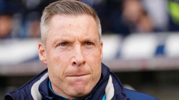 Neil Harris: Millwall boss urges players to embrace 'underdog' status against Leeds United