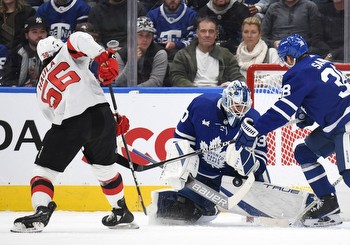 New Jersey Devils seal 11th-straight win in 3-2 overtime victory over Maple Leafs
