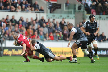 New-look Ospreys prop Nicky Smith looks to munch France