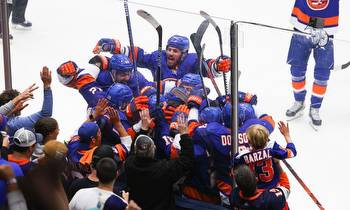 New York Islanders Order 25,000 Mega Millions Tickets, Will Split If They Win