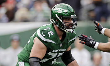 New York Jets sign Canadian offensive lineman Laurent Duvernay-Tardif to active roster