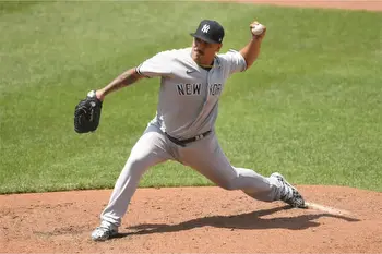 New York Yankees vs New York Mets Odds, Picks & Predictions