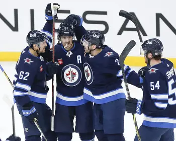 NHL parlay picks March 14: Bet on underdog Jets, Coyotes