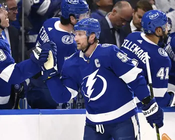 NHL parlay picks March 2: Bet on Lightning and Panthers to win