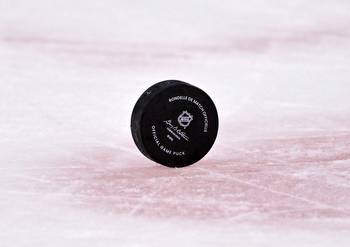 NHL Predictions & Odds 2/21/23