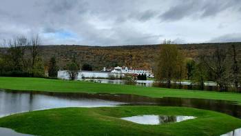 Nor’easter in Pennsylvania brings heavy rain, floods golf course