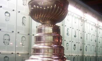 Oddmakers Shift Quickly on Stanley Cup & Conn Smythe Odds