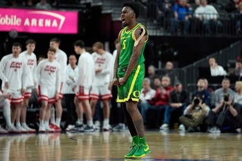 Oregon upsets Arizona, will play for NCAA Tournament berth in Pac-12 tournament championship