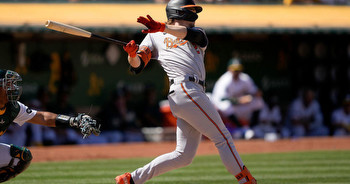 Orioles play the Blue Jays after Henderson's 4-hit game