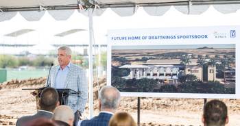 PGA Tour, DraftKings roll dice on new sportsbook facility