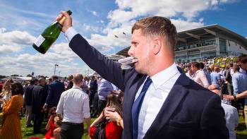 Photos of People at Epsom Derby by Marco Sconocchia