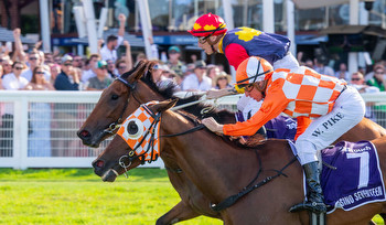 Pike steers Casino Seventeen to thrilling Perth Cup win