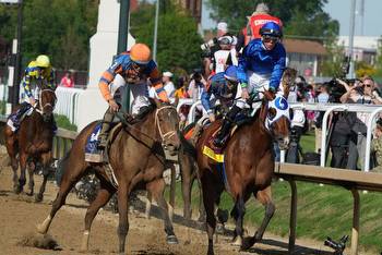 Pretty Mischievous scores upset win in Kentucky Oaks