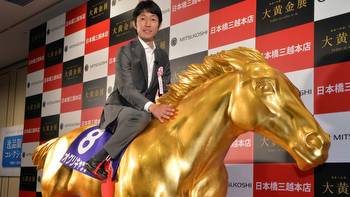 Prix de l'Arc de Triomphe: Why horse racing is 'Big in Japan'