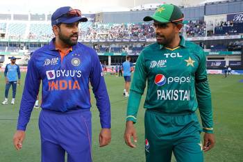 Rain threatens to wash Pakistan-India T20 World Cup match