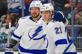 Rangers vs Lightning Picks, Predictions & Odds Tonight