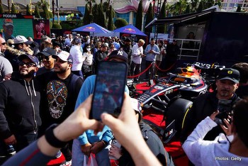 Reasons why Formula 1 fans are turning to online betting sites.