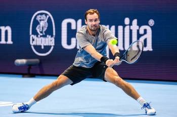 Roman Safiullin vs Denis Shapovalov Prediction, Betting Tips & Odds │5 JANUARY, 2023