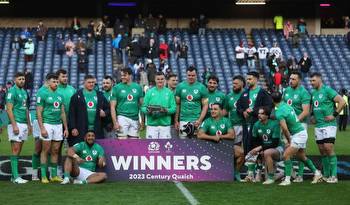 Rugby: Rugby-Ireland stay on course for Grand Slam after Scotland win