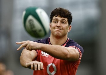 Rugby-Stewart given first Irish start amid injury worries at hooker