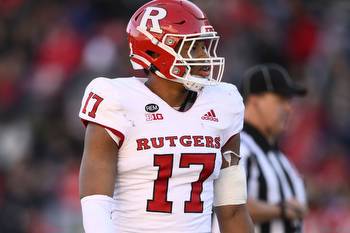 Rutgers starting LB to return for final season of eligibility