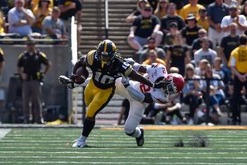 Rutgers vs Iowa 9/24/22 College Football Picks, Predictions, Odds