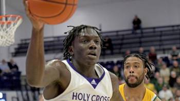 Sacred Heart vs. Holy Cross prediction, odds: 2022 college basketball picks, Dec. 22 best bets by proven model