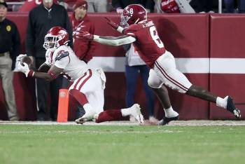 SEC: Arkansas vs Alabama 10/1/22 College Football Picks, Predictions, Odds