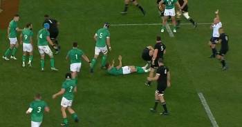 'Sickening' head collision in New Zealand v Ireland Test sees players floored amid red card