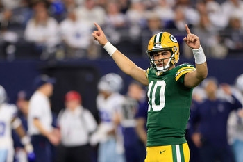Sportsbooks Call Packers-Cowboys Early By Listing Green Bay Vs. 49ers