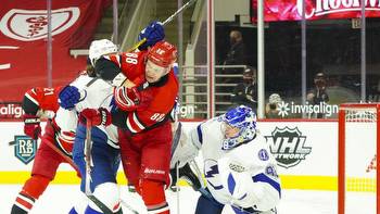 Tampa Bay Lightning at Carolina Hurricanes Game 1 odds and prediction