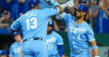 Teams in the middle: Royals 2024 win projections