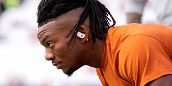 Texas' Ewers, Robinson should be in mix for Big 12 top player award