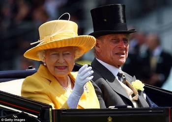 The recession hits Royal Ascot as Princess Beatrice wears a Topshop jacket to join the royals at the races