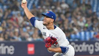 Toronto Blue Jays at Chicago White Sox odds, picks and predictions