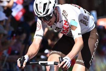 Tour de France: Ben O'Connor, Aleksandr Vlasov lead race for podium