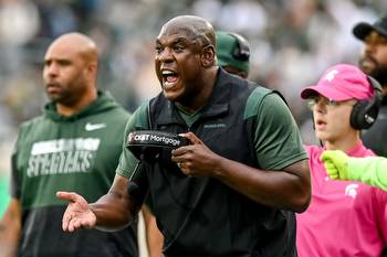 Tuck sweatin': Mel Tucker faces his first Michigan State mini-crisis