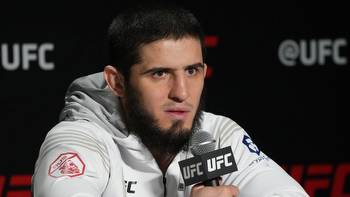 UFC 280: Khabib Nurmagomedov says Islam Makhachev will "roll over" Charles Oliveira
