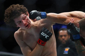UFC Fight Night: Chase Hooper vs Jordan Leavitt Odds, Picks & Predictions